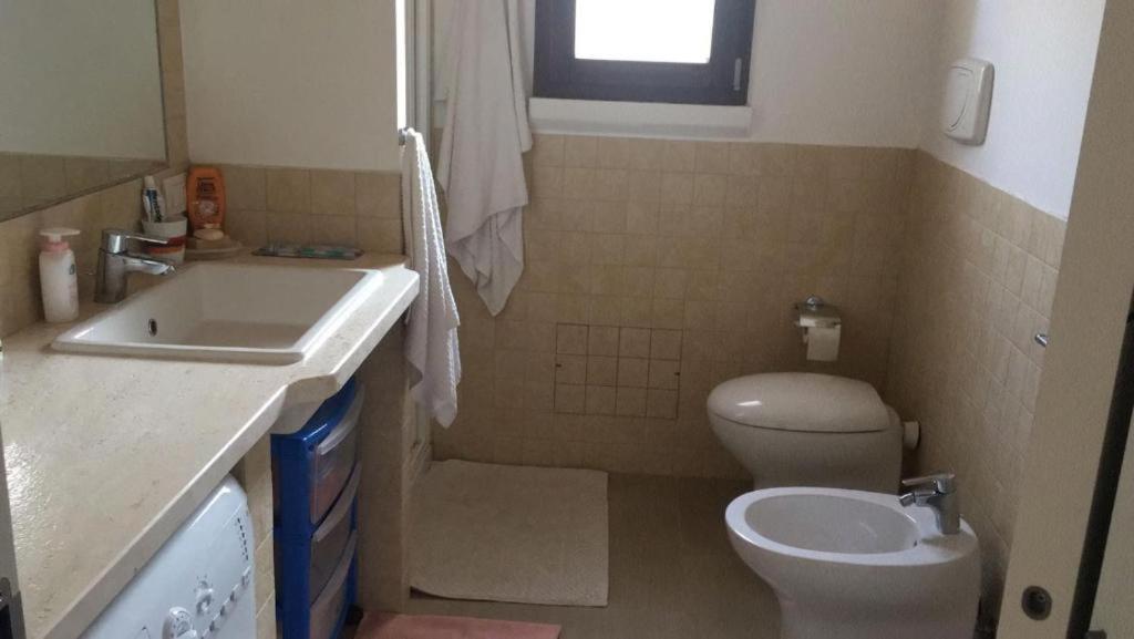 Appartamento Trilocale con cortile Budoni Esterno foto