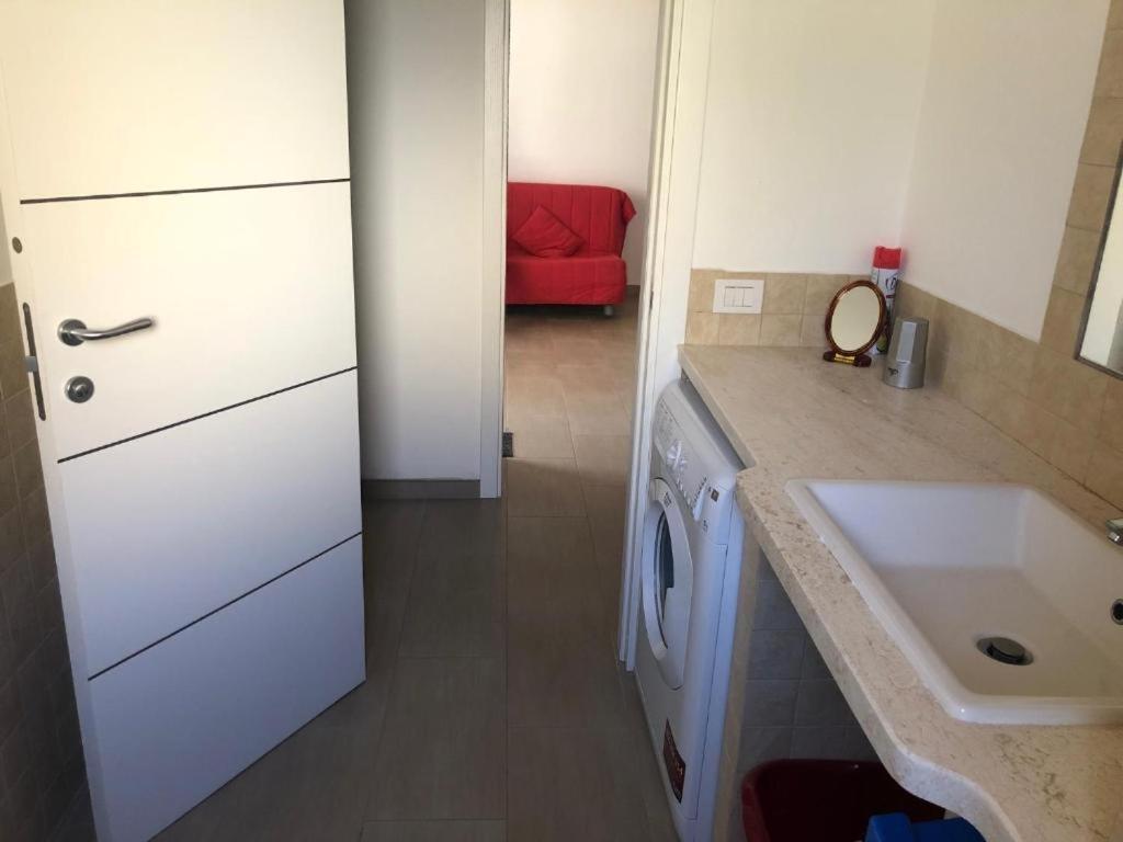 Appartamento Trilocale con cortile Budoni Esterno foto